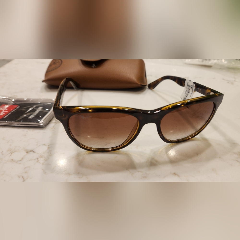 Ray-Ban Women's Tortoise Shell Sunglasses - Picture 4 of 8
